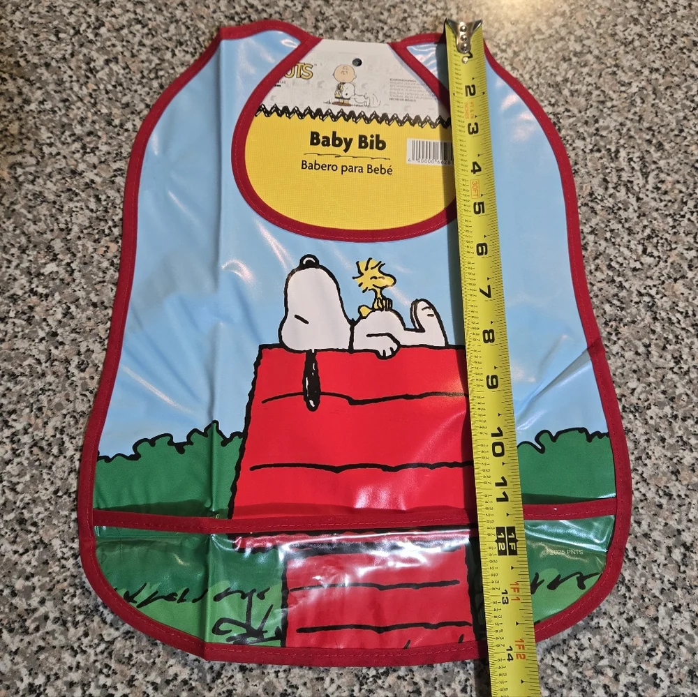 🍒🍒 Peanuts: Snoopy & Woodstock Bib - Red, Blue, and Green